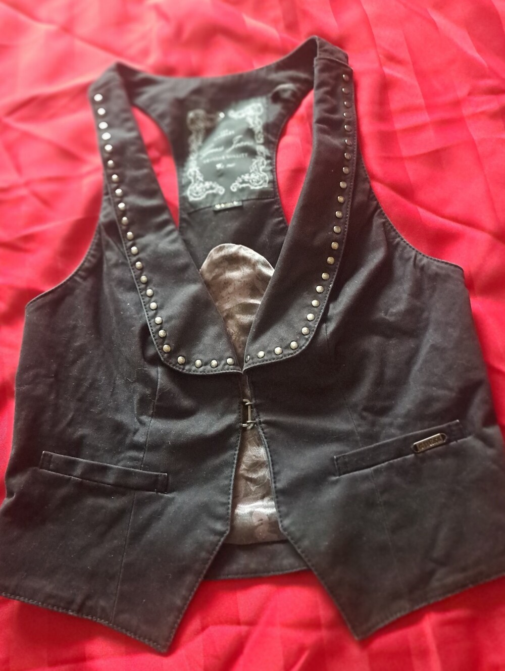 Guess Black Stud-Trim Sleeveless Vest